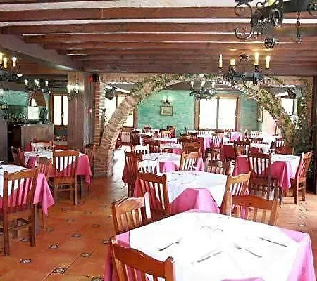 Restaurante La Parra 2*