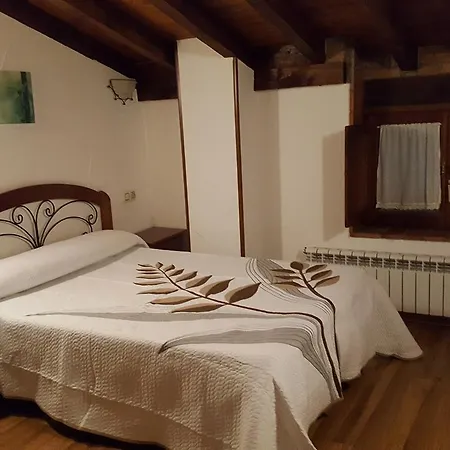 Hotel Restaurante La Parra 2*